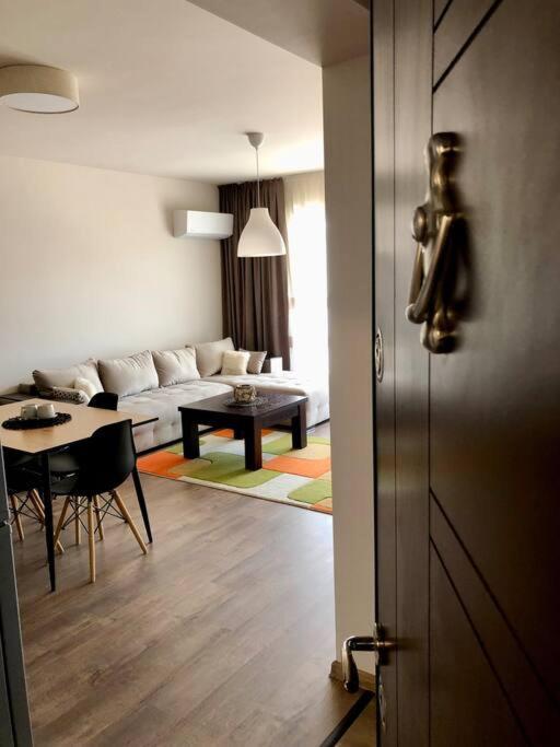 Luxury apartment Pazardjik Extérieur photo