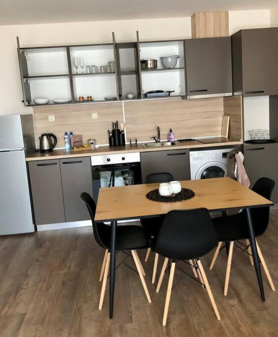 Luxury apartment Pazardjik Extérieur photo